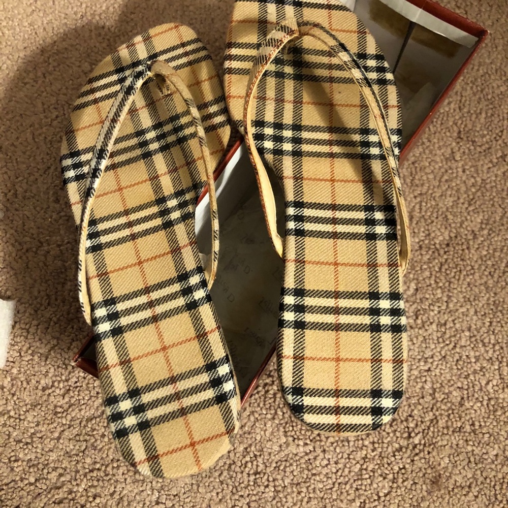 Womens shoes
